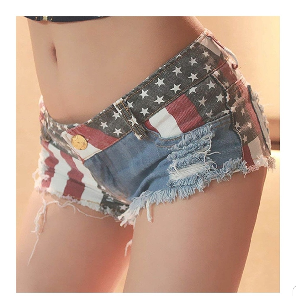 Shorts - Picture 2 of 4